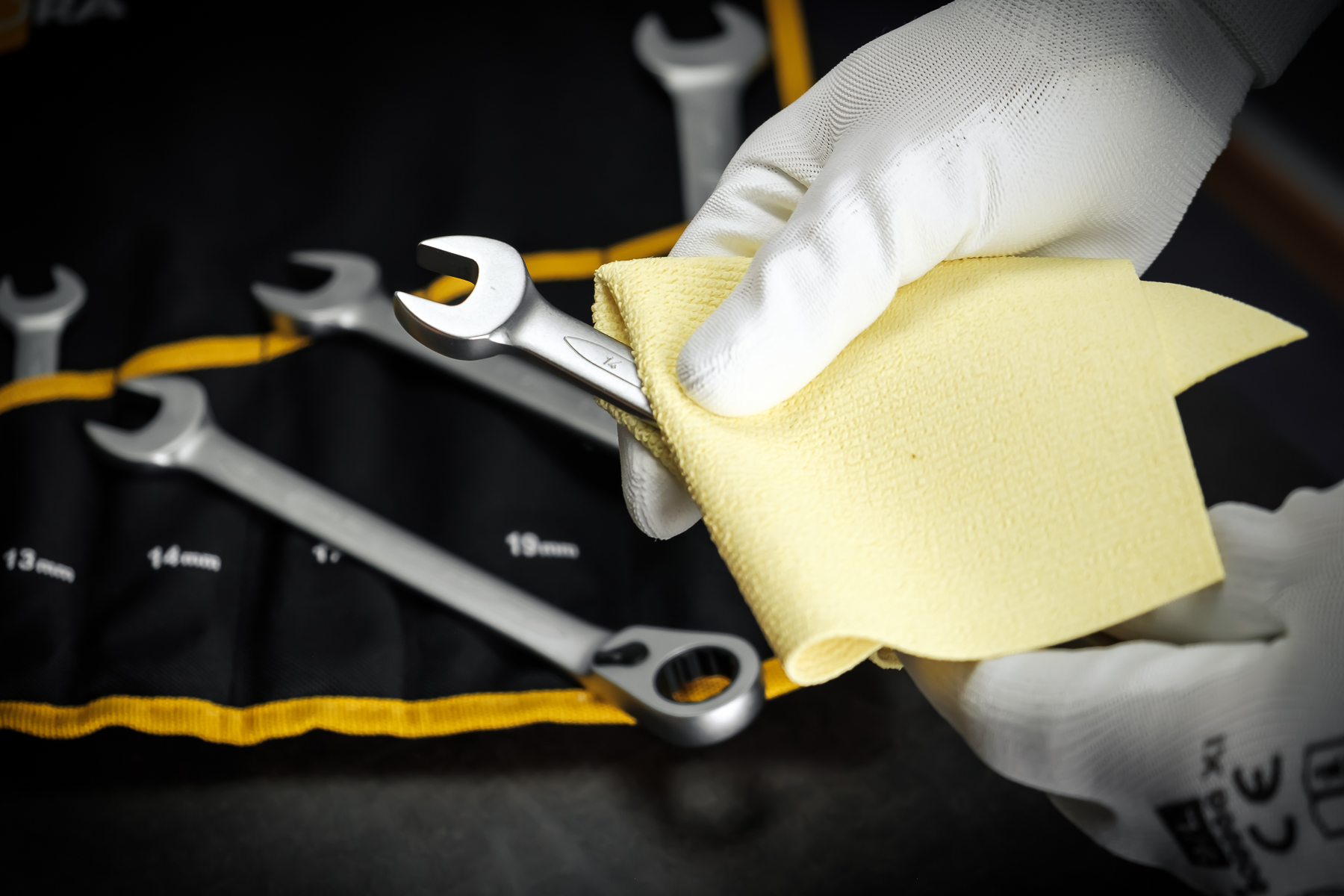 Cleaning and care of ELORA tools